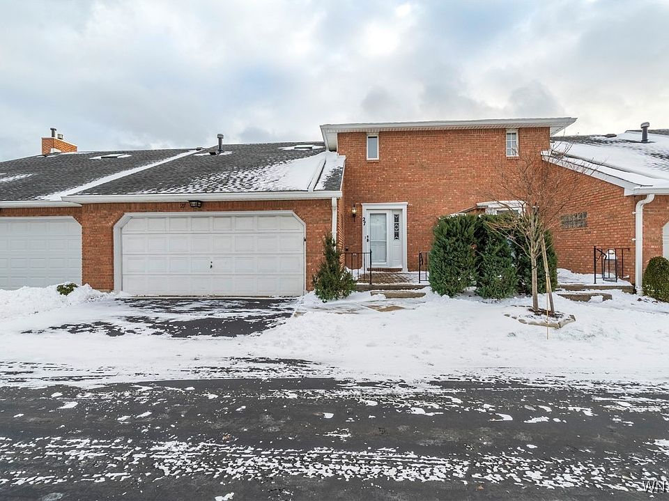 1st image of 27 Wellington Ct