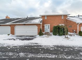 27 Wellington Ct, Buffalo, NY 14221