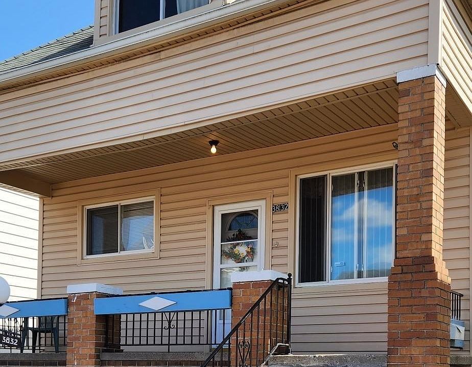 1st image of 3832 Belmont St