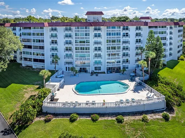 601 N McDonald St #608, Mount Dora, FL 32757