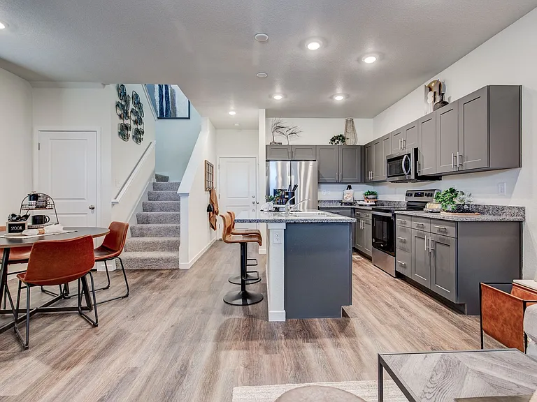 13438 Oneida Ln — Photo 4