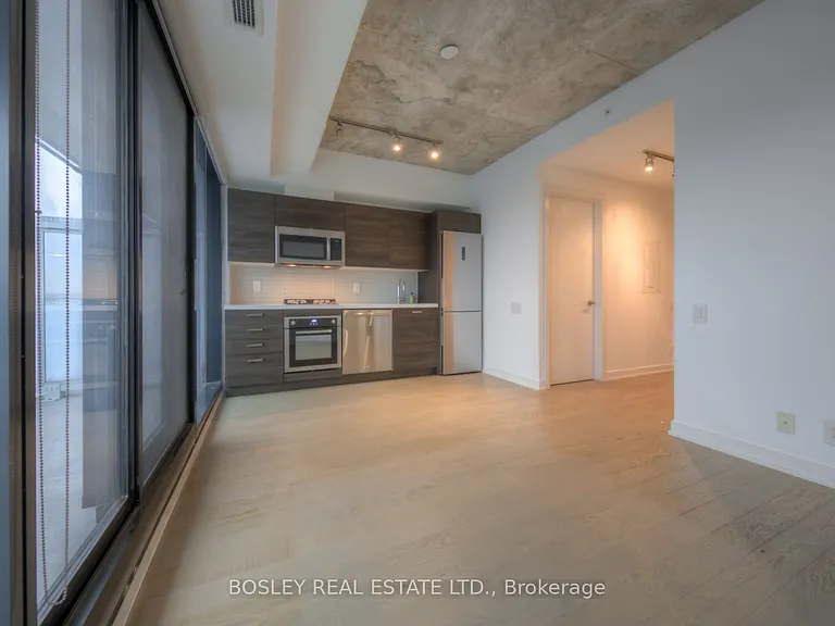 11 Charlotte St #3104 — Photo 3