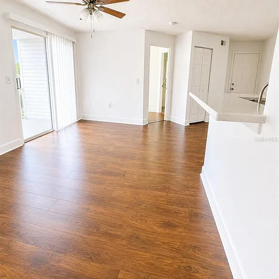 1218 Bermuda Lakes Ln #203 — Photo 10