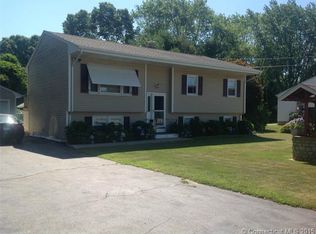 117 Clark Ln, Waterford, CT 06385