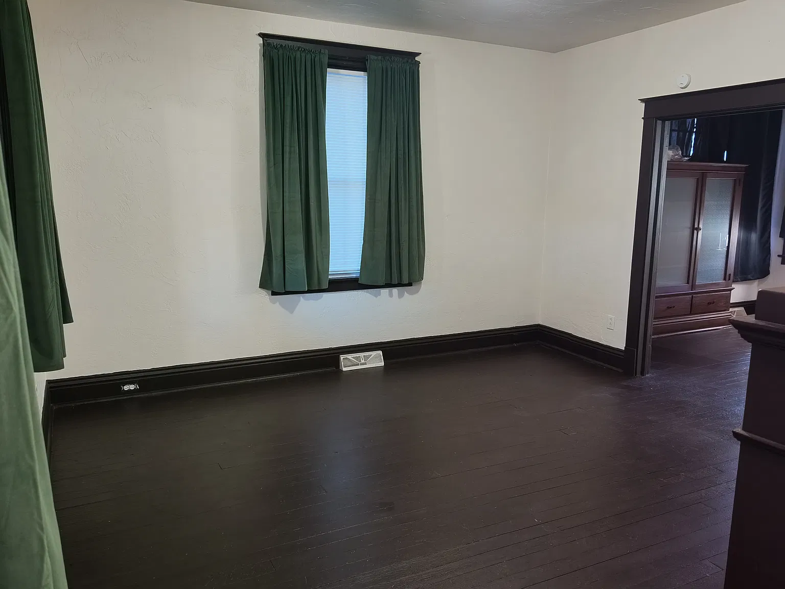 2 bed, $850 — Photo 2