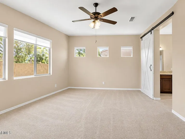 2827 E Muirfield St — Photo 32