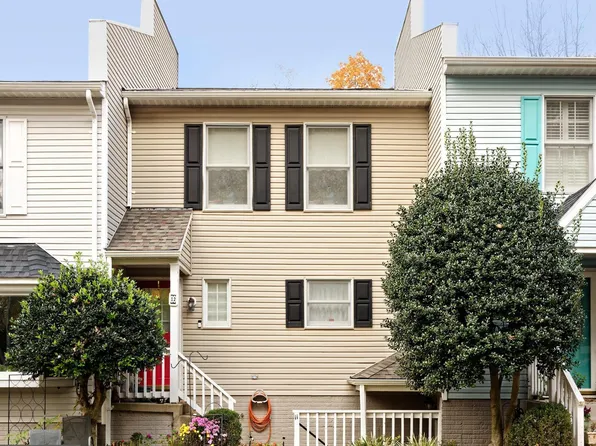 11 Stonewall Ct, Middleburg, VA 20117