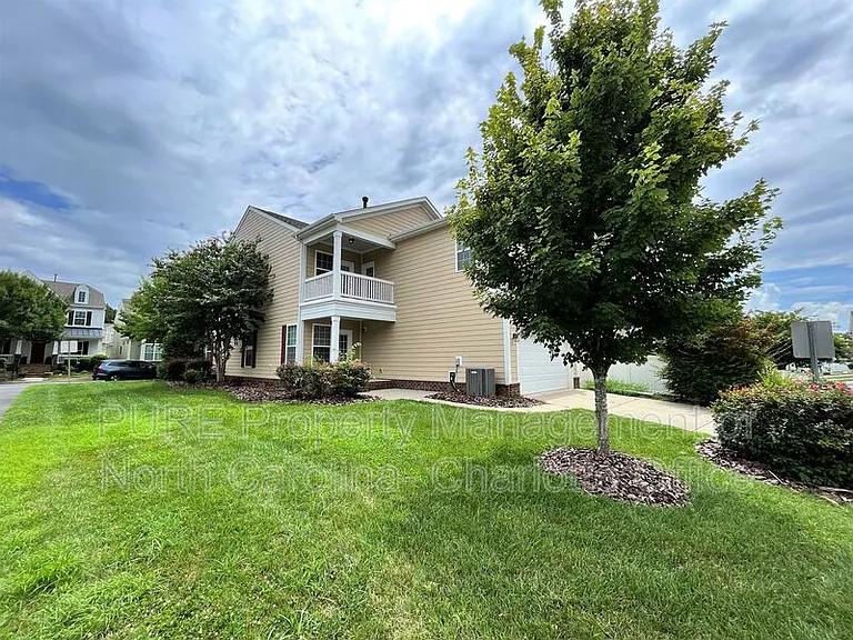 10330 Royal Winchester Dr — Photo 27