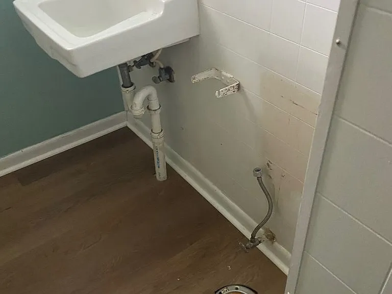 109 Thompson St — Photo 12