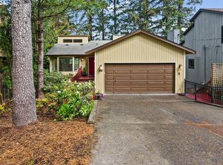 4243 SW Stephenson St, Portland, OR 97219