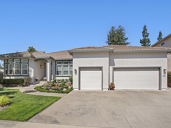 3rd image of 4201 Olga Ln