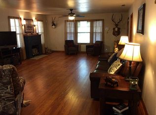 427 N Leon St, Giddings, TX 78942
