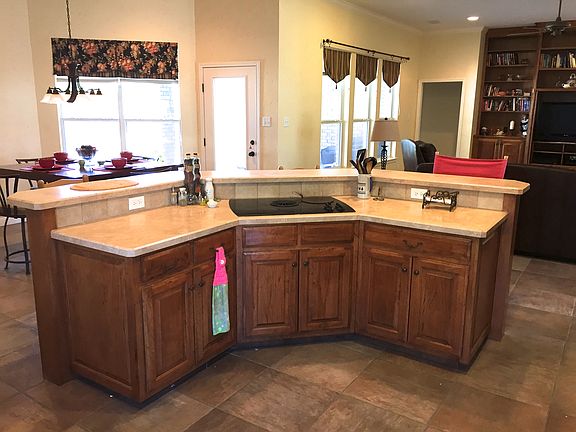2nd image of 4605 Woodhollow Dr