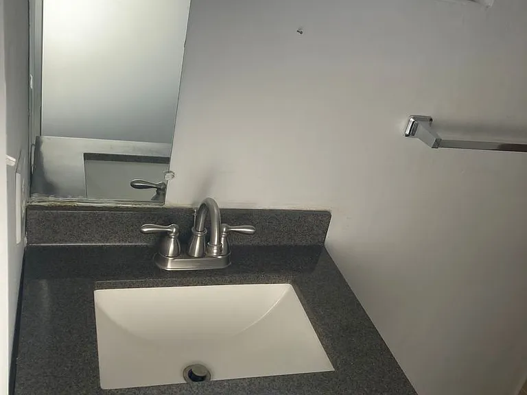 406 Griffin St #A — Photo 14