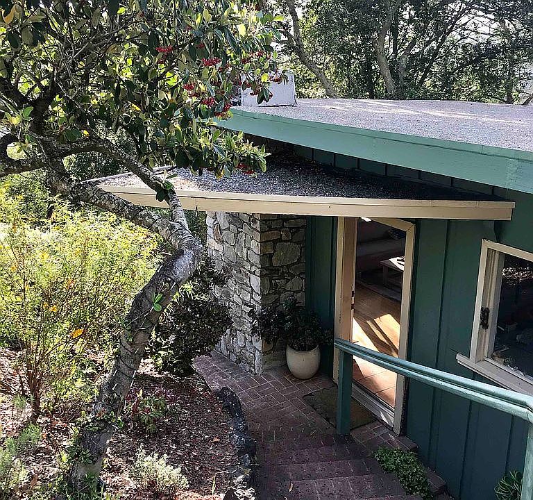 1st image of 95 W Hillside Ave