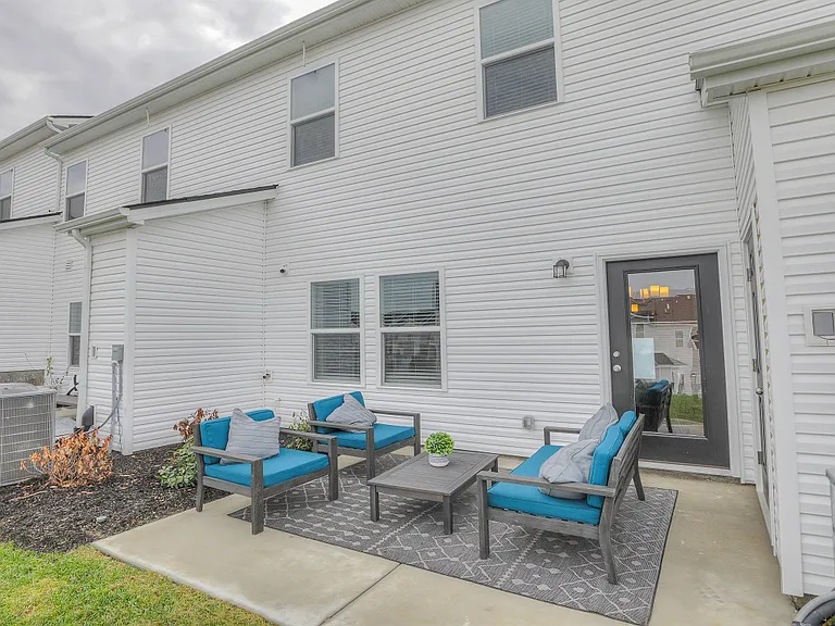 4691 Ridge Bend Dr — Photo 10