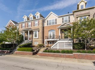 236 Manchester Dr, Zionsville, IN 46077