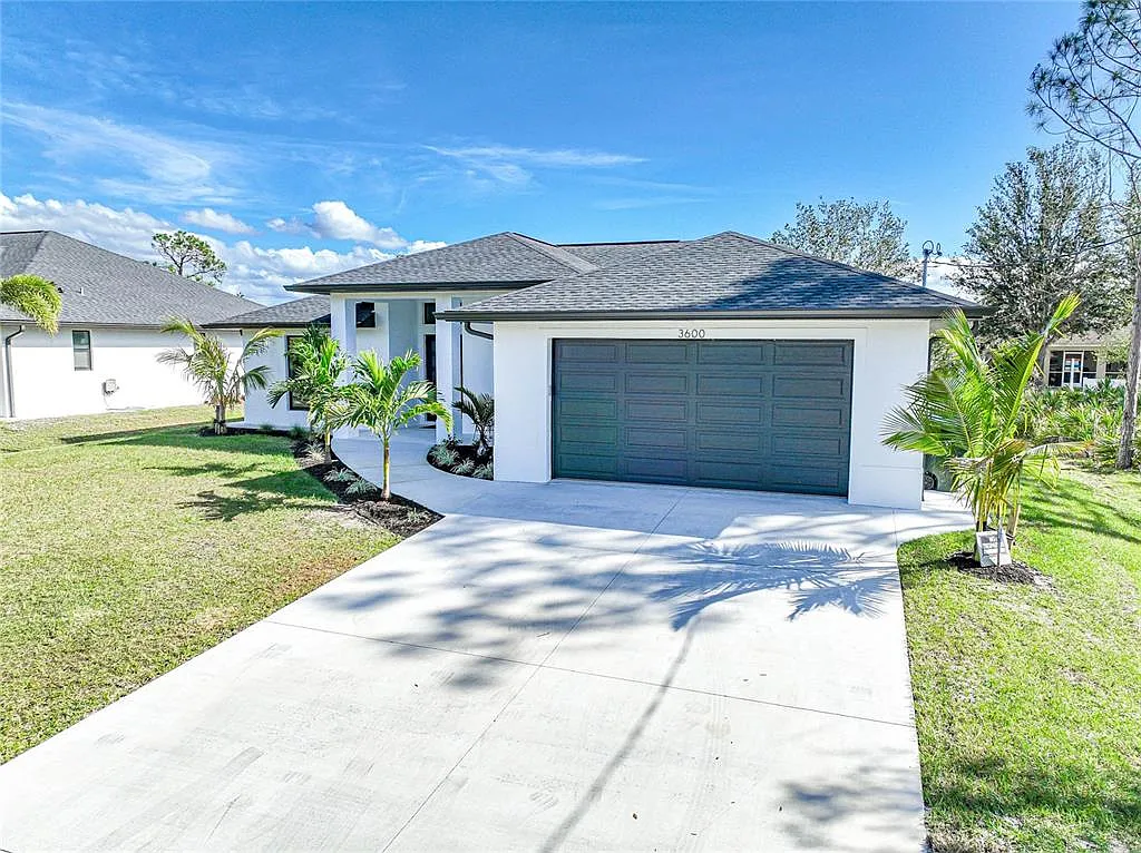 3 bed, 2.0 bath, 1727 sqft, $4,500 — Photo 2
