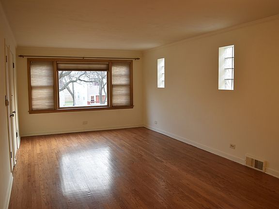 5th image of 5316 W Windsor Ave #2