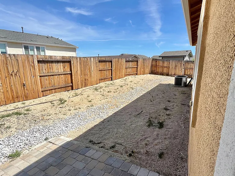 14320 Loyola Dr — Photo 21