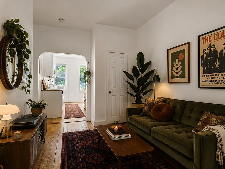 100 Powers St #3R — Photo 6