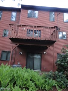 13 Sherry Ln, Saddle Brook, NJ, 07663