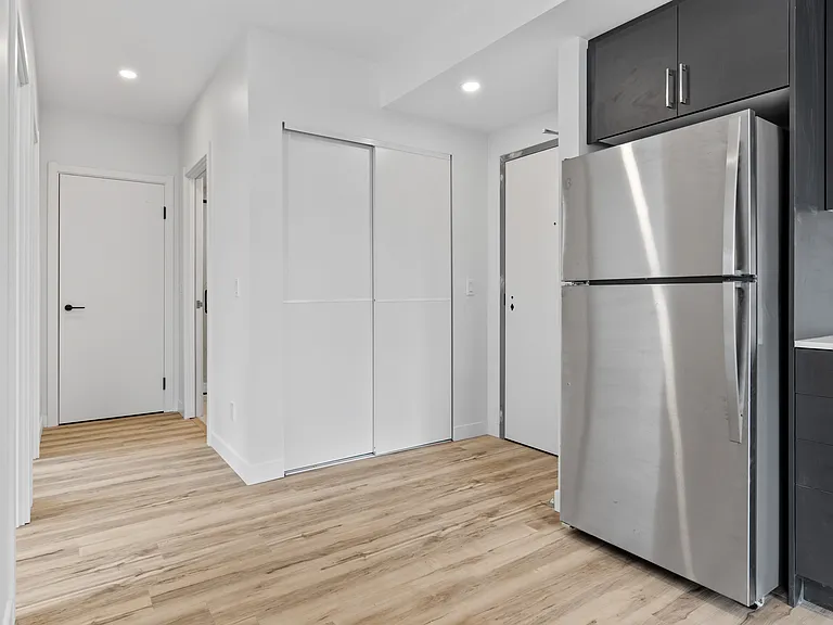 177 Armstrong St — Photo 13