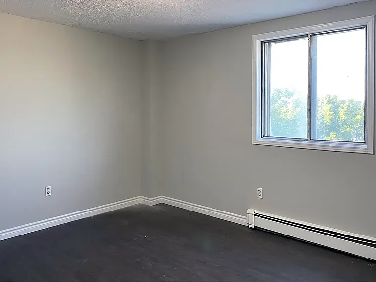 750 Wallace St — Photo 11