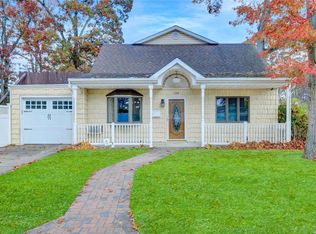 598 Central Ave, Massapequa, NY 11758