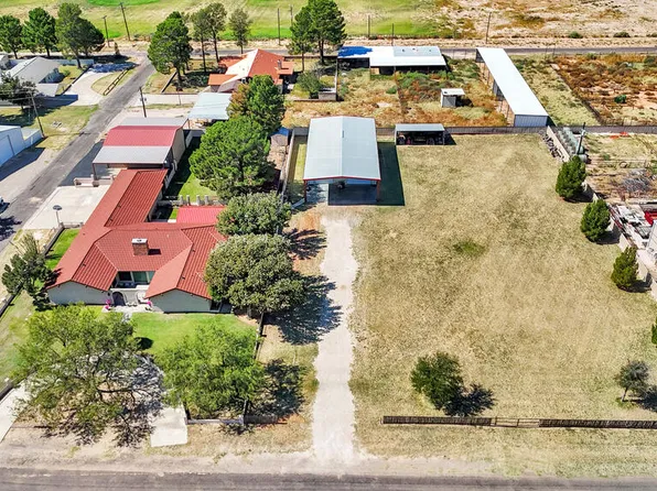 2107 S Ike Ave, Monahans, TX 79756