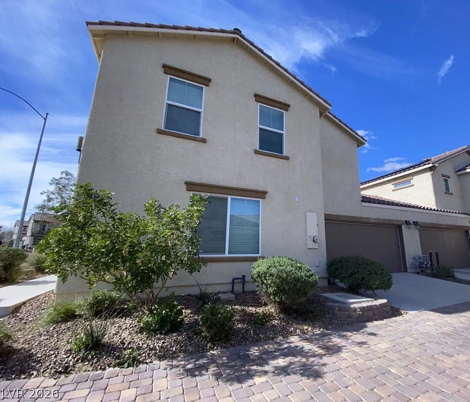3 bed, 2.5 bath, 1782 sqft, $1,770 — Photo 4