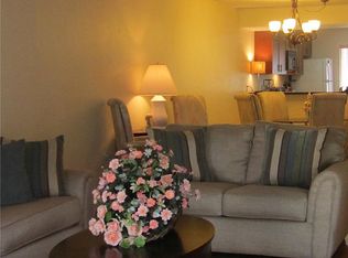 3805 Snowflake Ln, Naples, FL 34112