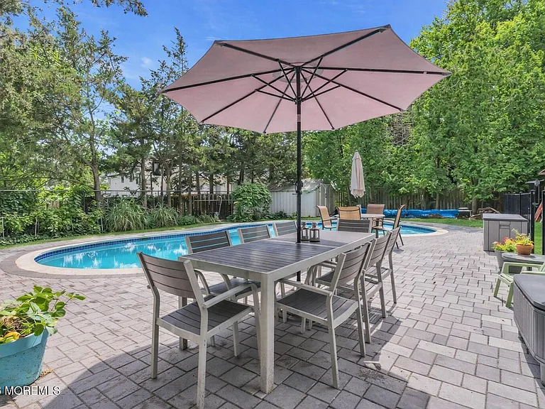 416 Roosevelt Ave — Photo 27