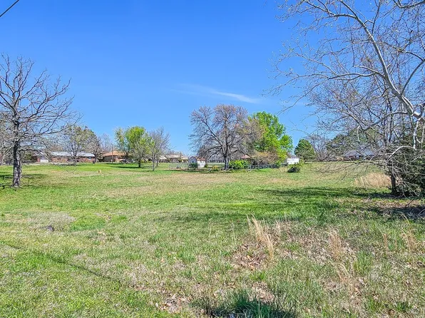 65 W McGill Cir, Eufaula, OK 74432