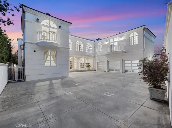 759 Foxkirk Rd, Glendale, CA 91206