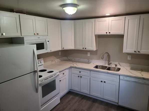 2702 S 74th St #L, Tacoma, WA 98409