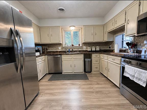 5th image of 167 Rolling Hills Dr