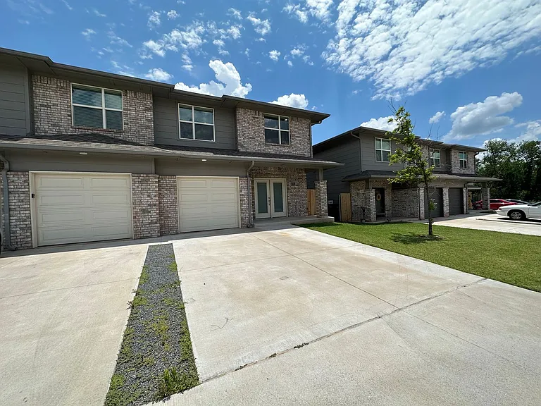 13508 Vinita Dr — Photo 37