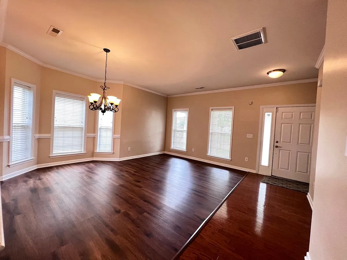 Building Photo - 3837 Tonsley Pl