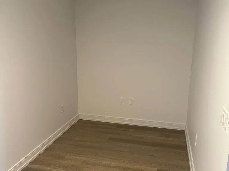 1 Jarvis St #428 — Photo 10