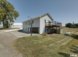 1000 E 2000th St, Liberty, IL 62347