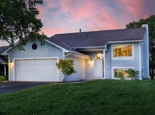 348 Wildhurst Rd, Waconia, MN 55387