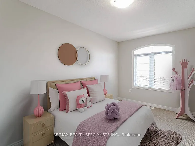 70 Bradbury Rd — Photo 23