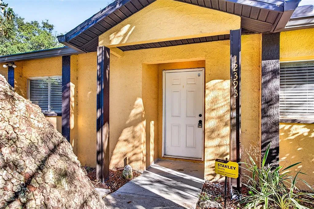 2 bed, 2.0 bath, 1008 sqft, $1,650 — Photo 4