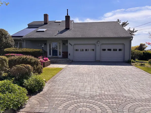 282 Belvedere Drive, Oakdale, NY 11769