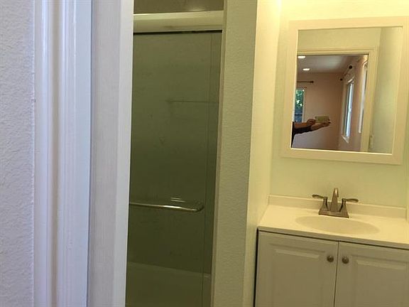 5th image of 1303 Flora Ave #B