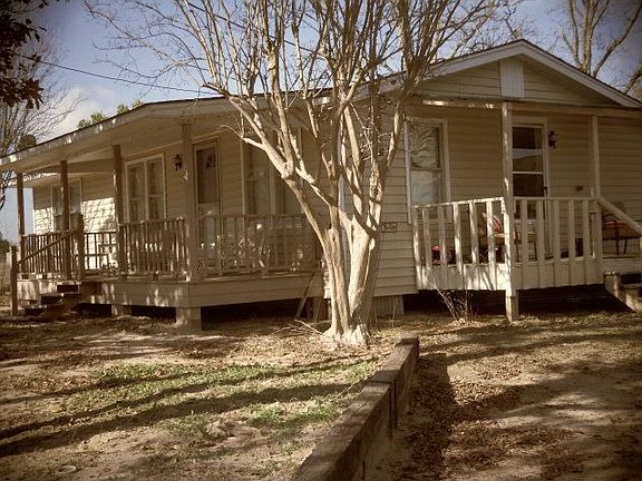3rd image of 414 Peach St