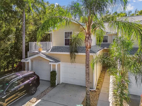 1627 Hammocks Ave, Lutz, FL 33549