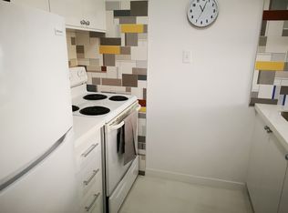 53 McCaul St #454, Toronto, ON M5T2W9