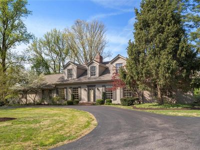 2 Bennington Ln, Saint Louis, MO, 63124